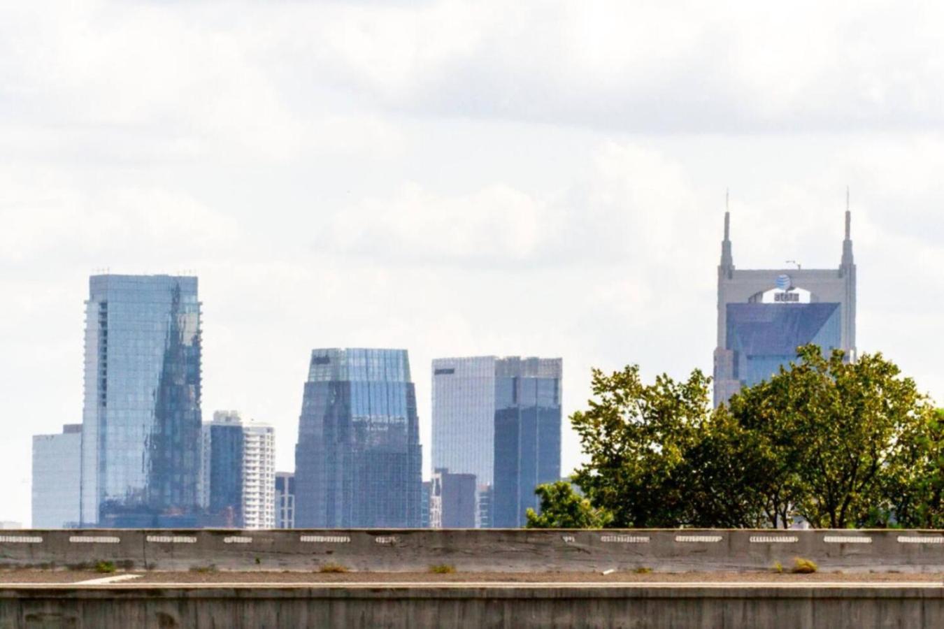 Skyline Serenity Rooftop Patio With Ping Pong Βίλα Νάσβιλ Εξωτερικό φωτογραφία